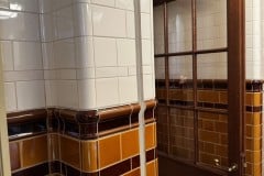 Entrance hall showing curved internal and external tiles and dado