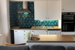 Rhombus kitchen tiles in turqoise